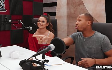 Black dude fucks young girl after erotic interview